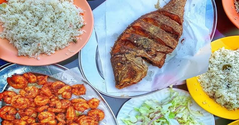 Bu Qtair: Seafood by the Beach