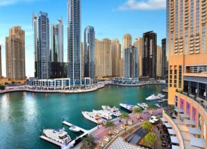. Dubai Marina 🌇🏢💰: